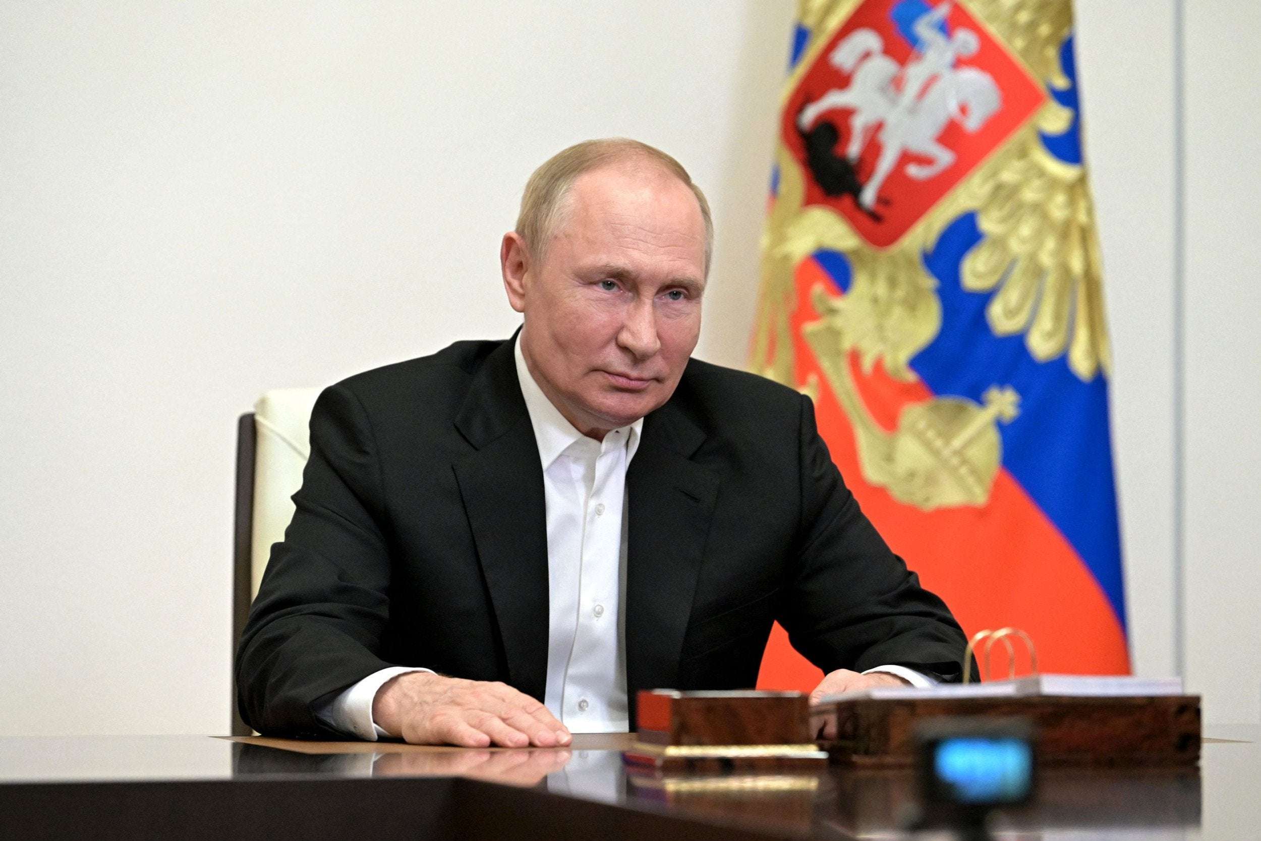 image for Putin Promises Russian Mothers $16K for Having Ten Children