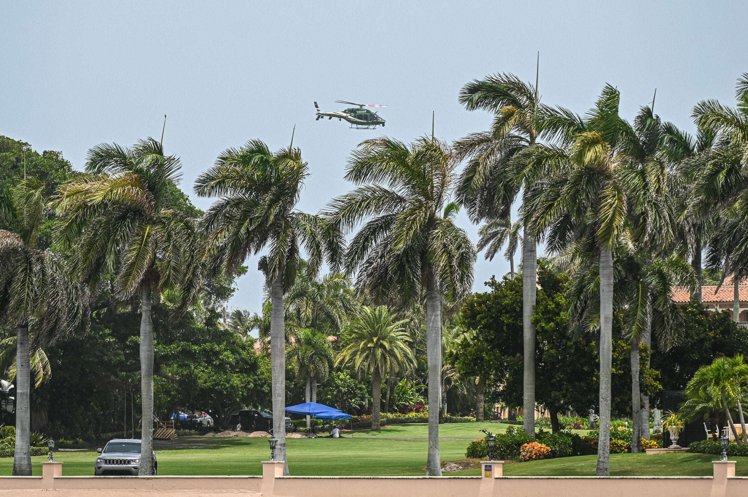 image for Russia 'Absolutely' Tried to Infiltrate Mar-a-Lago: Former FBI Official