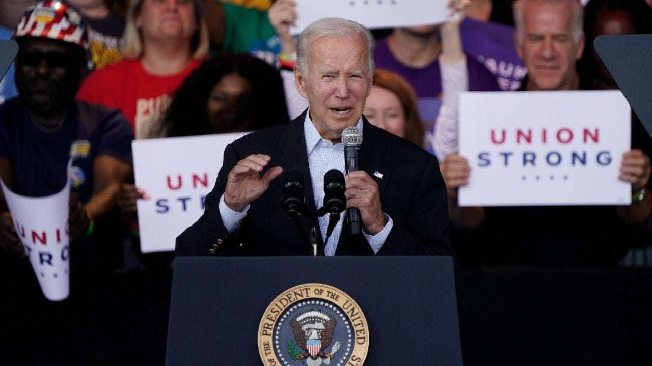 image for Biden responds to heckler at speech: ‘Everybody’s entitled to be an idiot’