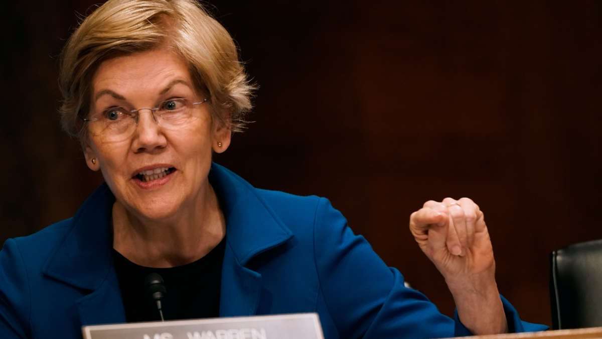 image for Elizabeth Warren Introduces Bill to Ban Anti-Union “Right-to-Work” Laws