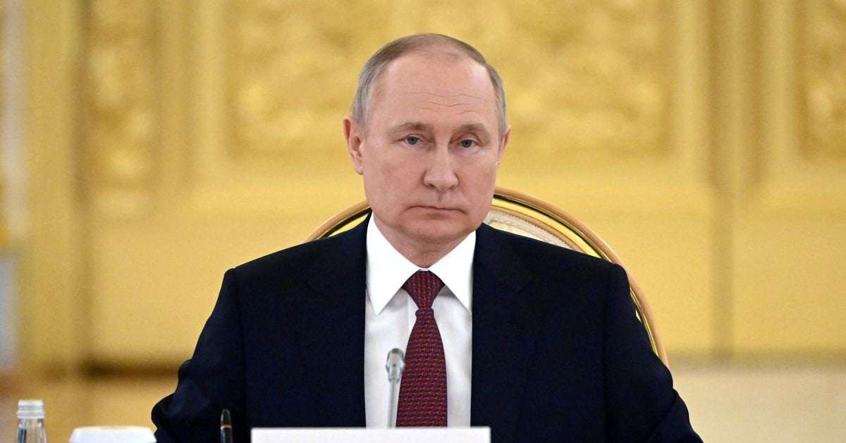 image for Russian council faces dissolution after call for Putin's removal