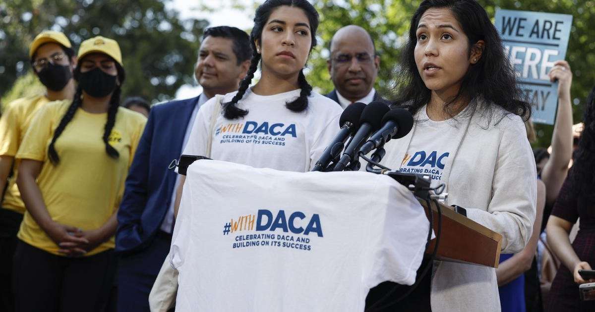 image for Court declares DACA program illegal, but leaves policy intact for nearly 600,000 immigrant "Dreamers"