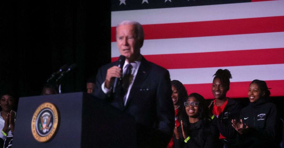 image for Biden vows to use veto if Republicans win Congress and try to ban abortion