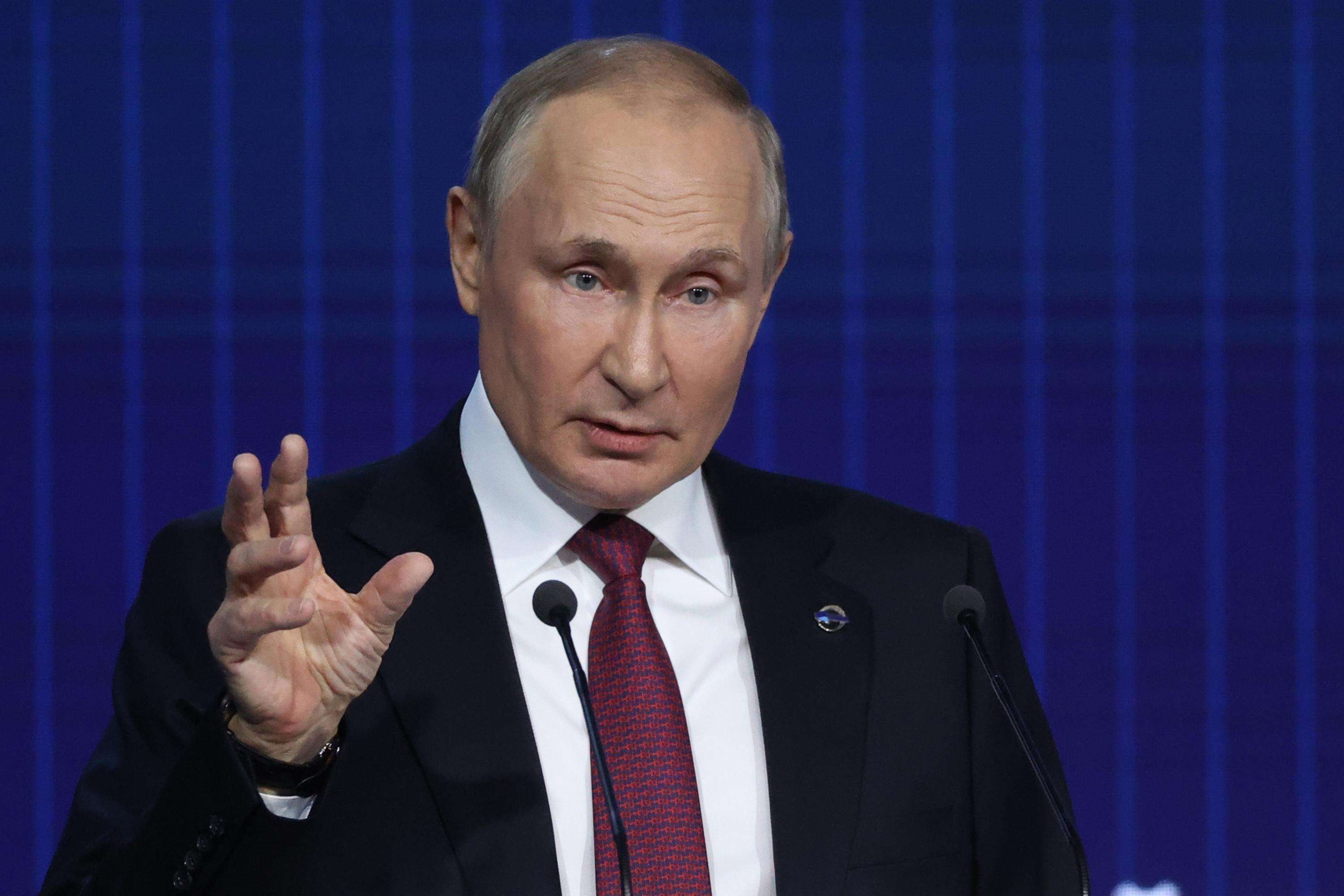 image for Russia’s Putin says he won’t use nuclear weapons in Ukraine