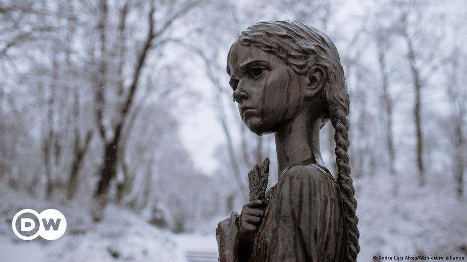 image for Germany declares Ukraine's Holodomor famine a genocide – DW – 11
