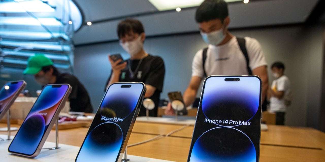image for Apple Makes Plans to Move Production Out of China