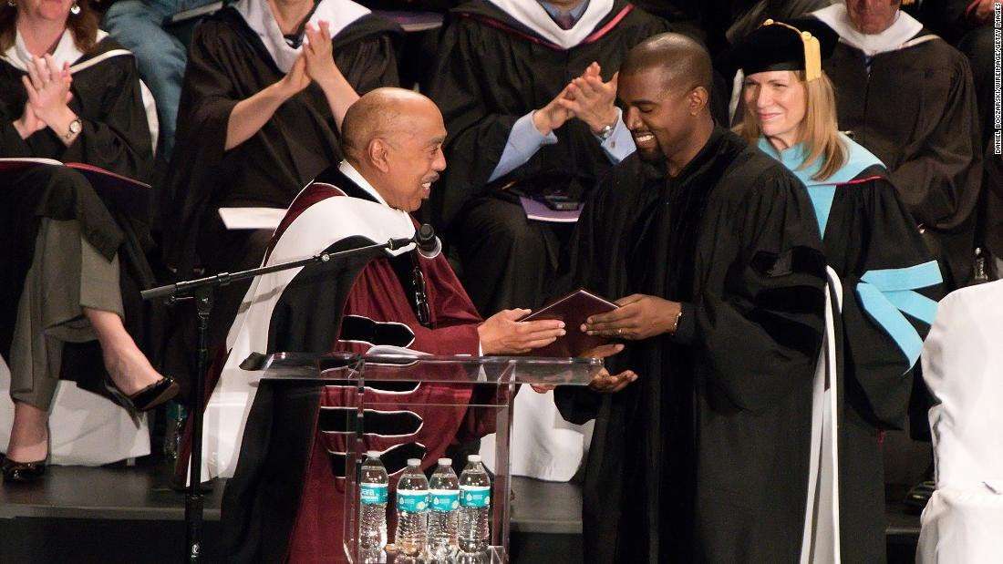 image for Kanye West's honorary doctorate rescinded by prestigious Chicago art college