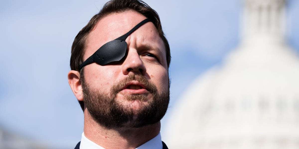 image for GOP Rep. Dan Crenshaw says it's 'crazy' that Republicans put forward 'two 25-year-olds to be our nominees' in the midterms: 'We lost races we easily should have won'