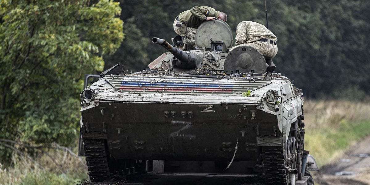 image for A Russian tank unit deliberately attacked another Russian position in Ukraine, report says, illustrating vicious rivalries within Putin's army