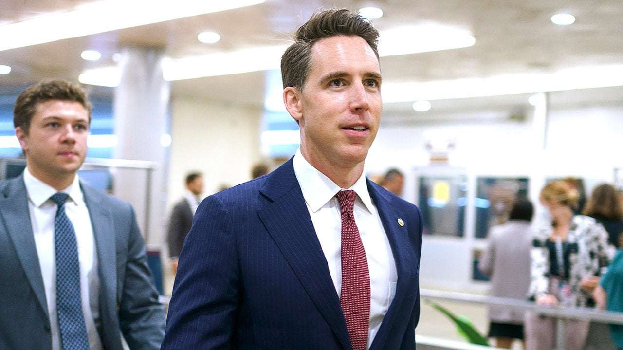 image for Hawley introduces Pelosi Act banning lawmakers from trading stocks