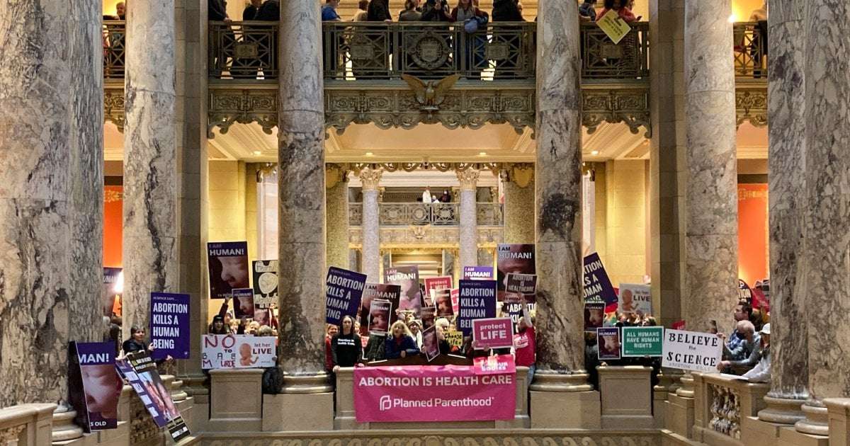 image for Minnesota Becomes First State to Pass Bill Enshrining Abortion Rights Post-Dobbs – Mother Jones