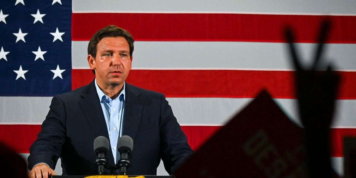 image for DeSantis Slammed for 'Next-Level' Hypocrisy After Trying to Ban Guns at Event and Buck Blame