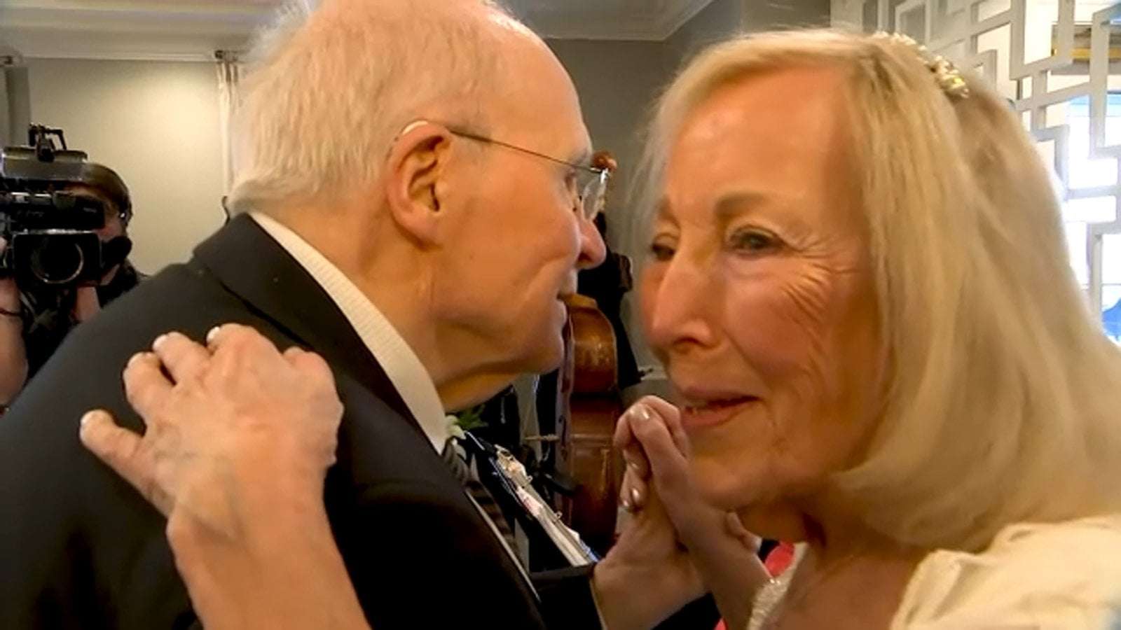 image for Couple married 72 years renews wedding vows this Valentine's Day on Long Island