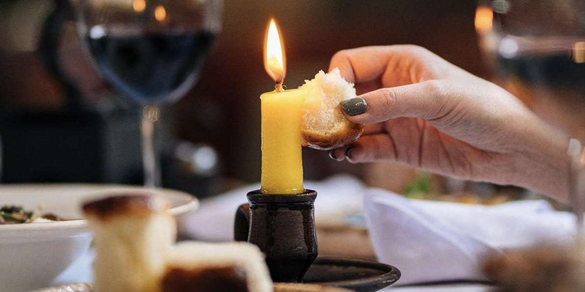 image for Russian attacks and power outages can't stop Ukrainians dining out. Restaurants are still cooking in the dark and offering special 'blackout menus'.