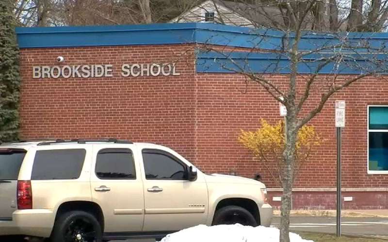 image for CT math teacher arrested after making 5th-grader faint while demonstrating chokehold
