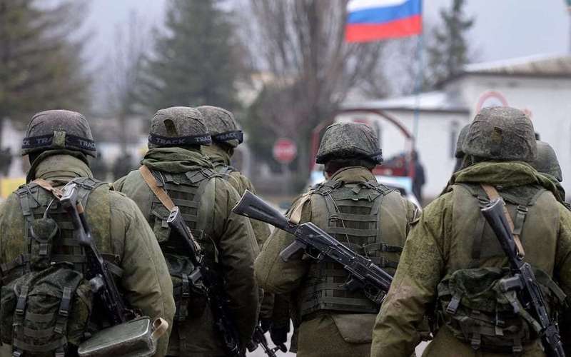 image for Ukraine gives Russia two options: Leave Crimea peacefully or be ready for battle