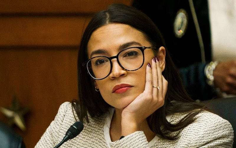 image for Ocasio-Cortez calls for Thomas impeachment after report of undisclosed gifts from GOP donor