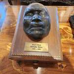 image for "Best friend of Justice Clarence Thomas has Sitting Bull's "death mask" in his library."