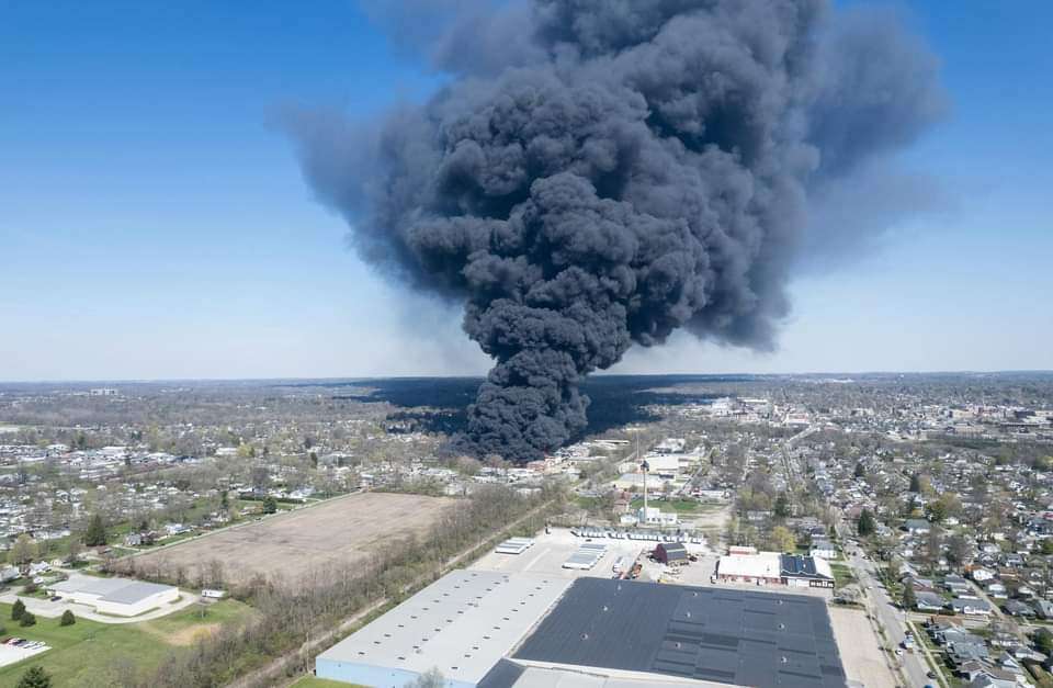 image showing Currently Richmond, Indiana, plastic processing company and propane facility on fire.