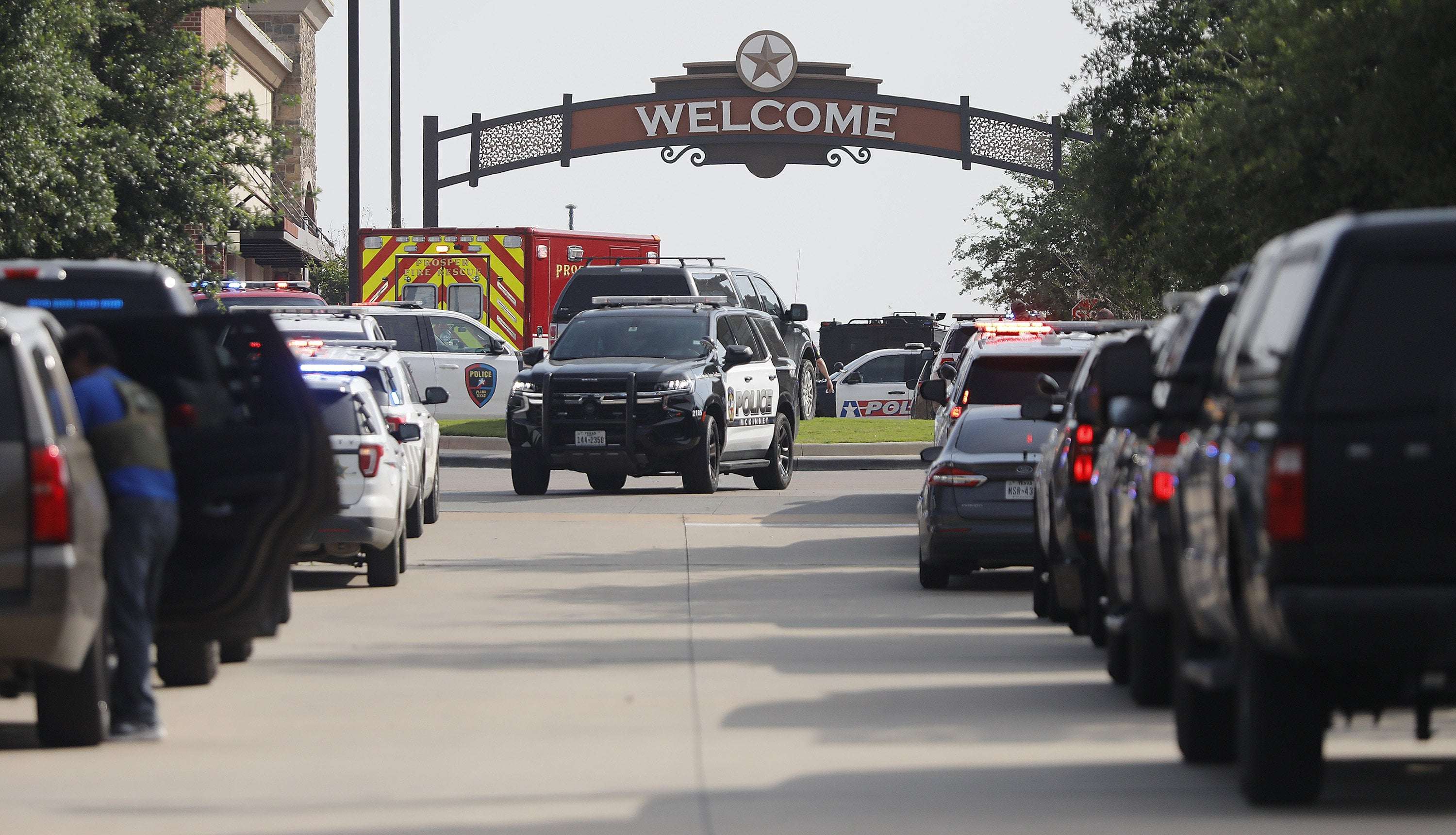 image for Greg Abbott Can 'Go to Hell,' Texas Senator Angrily Reacts After Shooting
