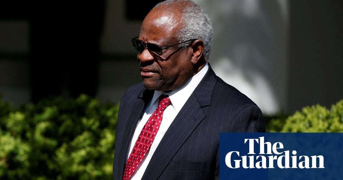 image for US ethics watchdog calls on Clarence Thomas to resign over undisclosed gifts