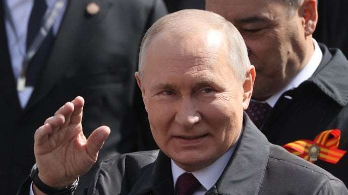 image for Putin announces call-up of Russians to military training camps