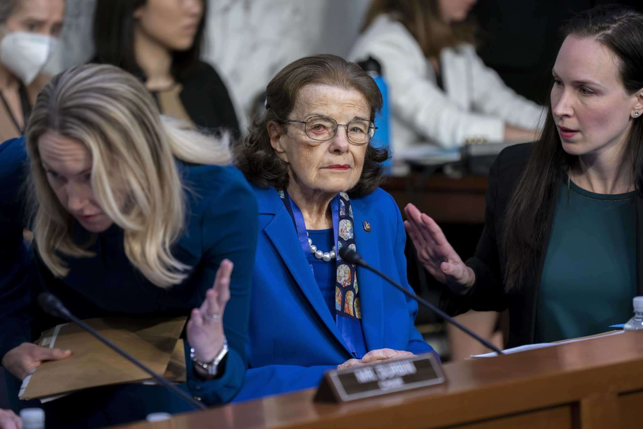 image for Khanna repeats call for Feinstein to resign after reporter incident