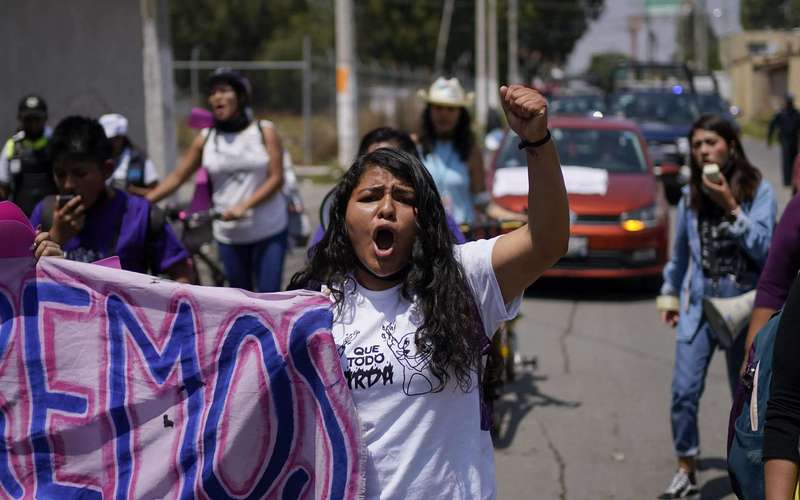 image for Mexico prosecutors withdraw case against woman sentenced to prison for killing man raping her