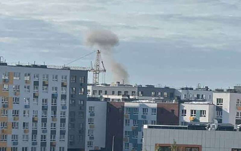 image for 25 to 32 drones attack Moscow: 2 buildings damaged, people evacuated