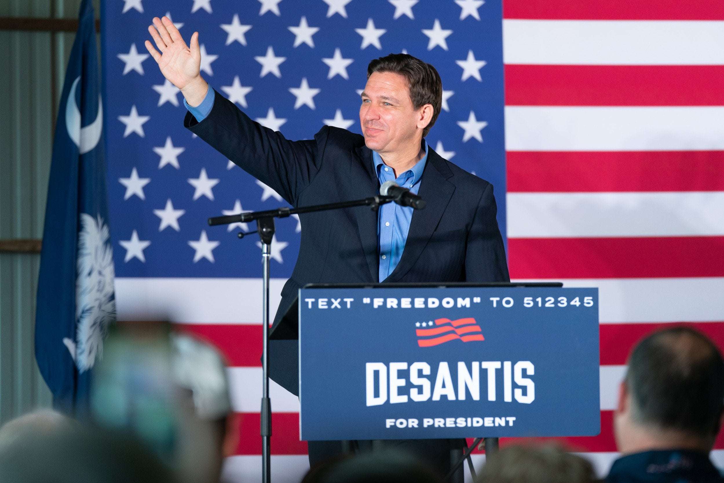 image for Ron DeSantis Arguing With Heckler After Being Called 'Fascist' Goes Viral