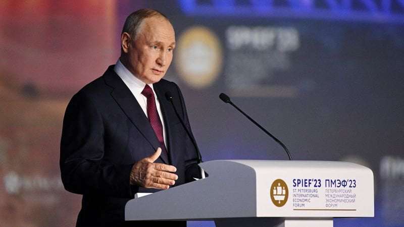 image for Putin warns NATO over being drawn into Ukraine war, says Russia has more nukes