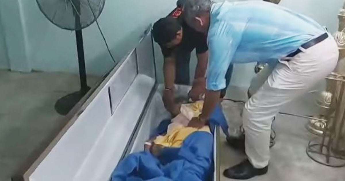 image for Ecuador woman who revived at own funeral has died