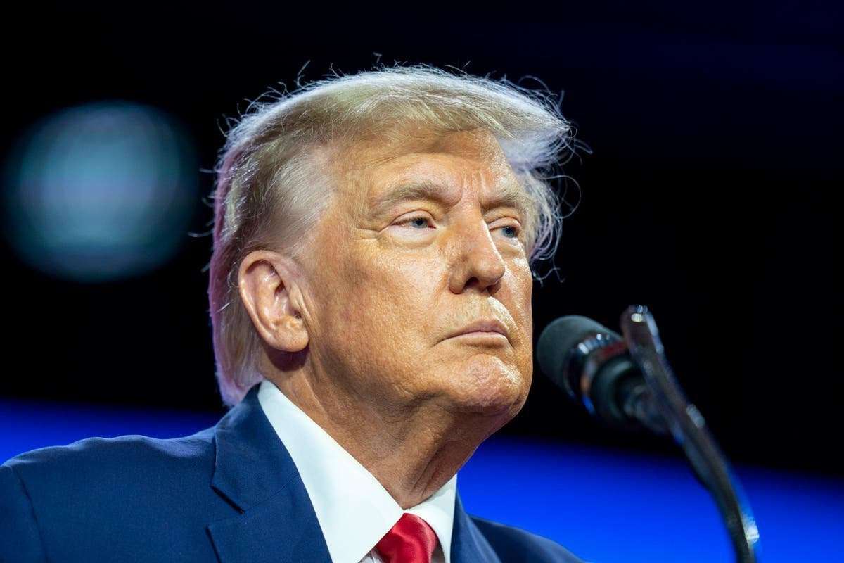 image for Trump claims he ‘doesn’t want any help’ fighting federal indictment after he struggled to find attorneys willing to represent him