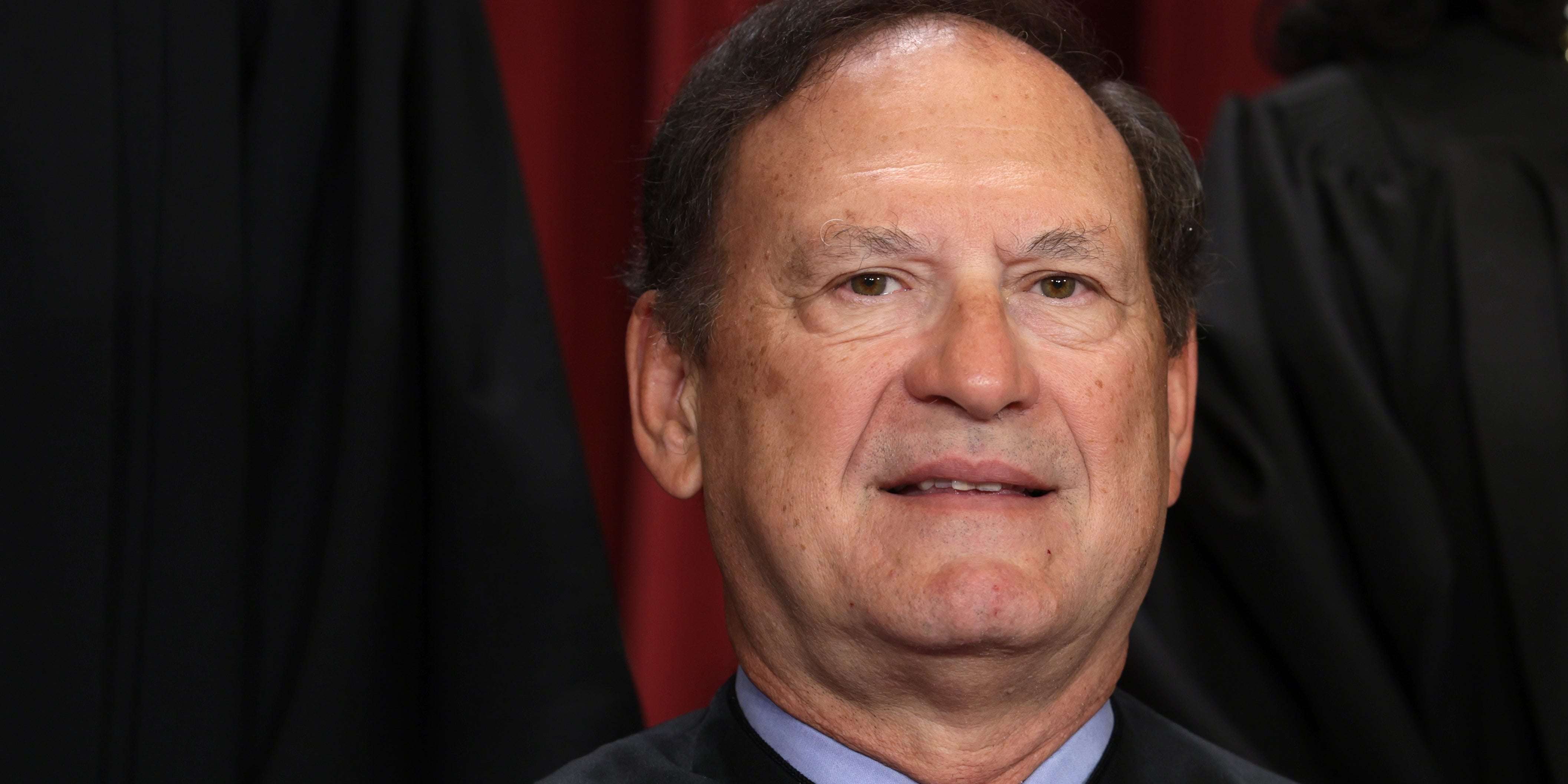 image for Alito’s Wife Leased Land to an Oil and Gas Firm While Justice Fought EPA