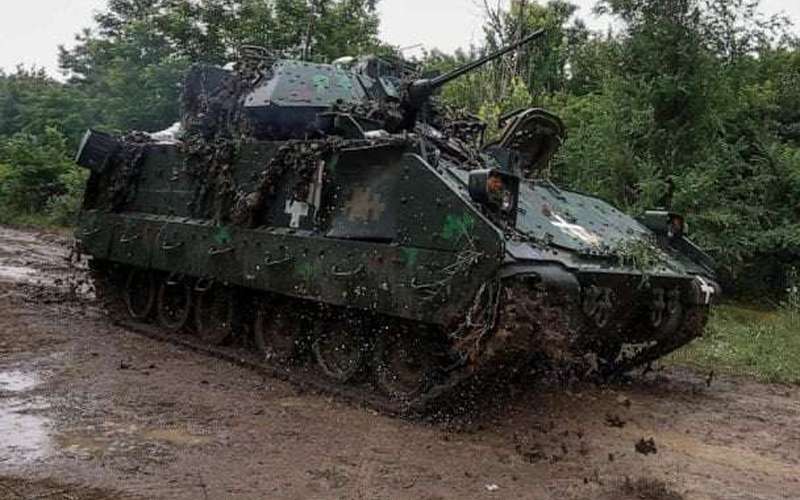 image for Ukrainian soldiers say they owe lives to US-supplied Bradley vehicles
