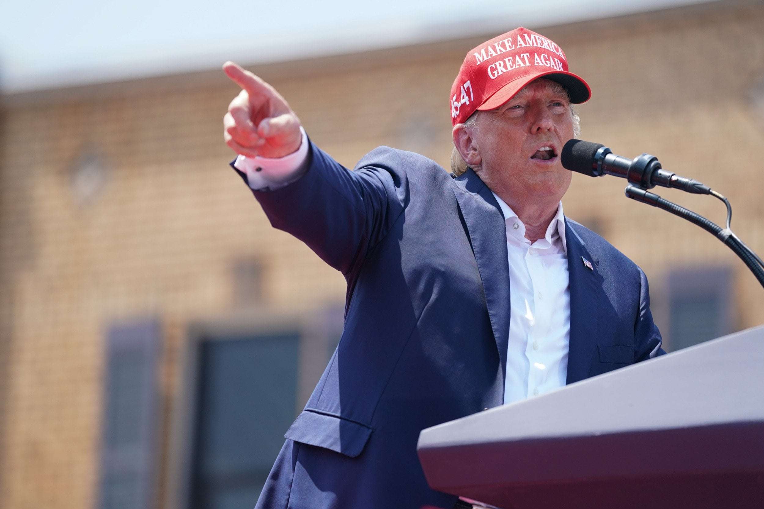 image for Trump Indictment 'Getting Closer' After Giuliani Interview—Watergate Lawyer