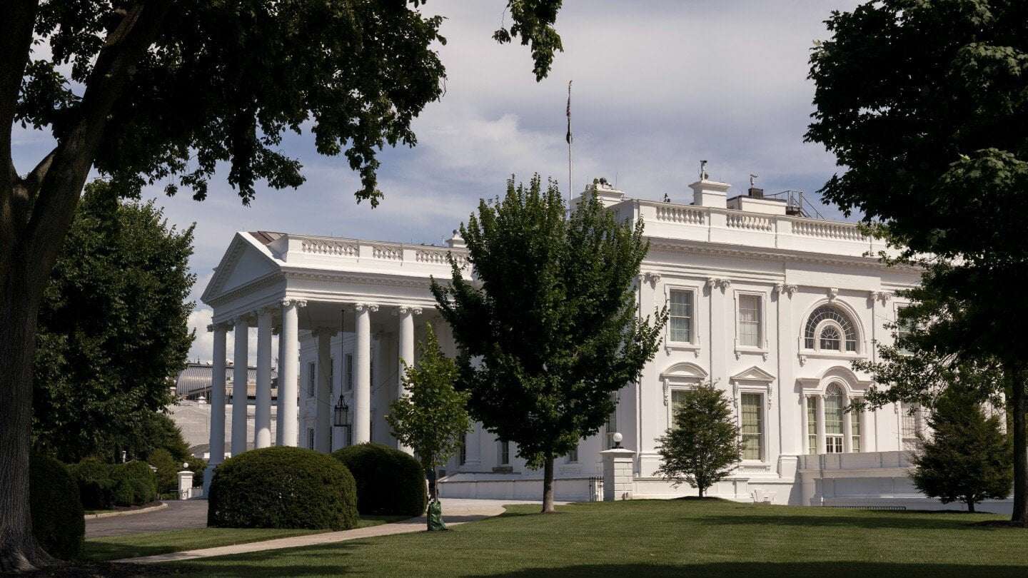 image for Suspicious powder found at the White House when Biden was gone was cocaine, AP sources say