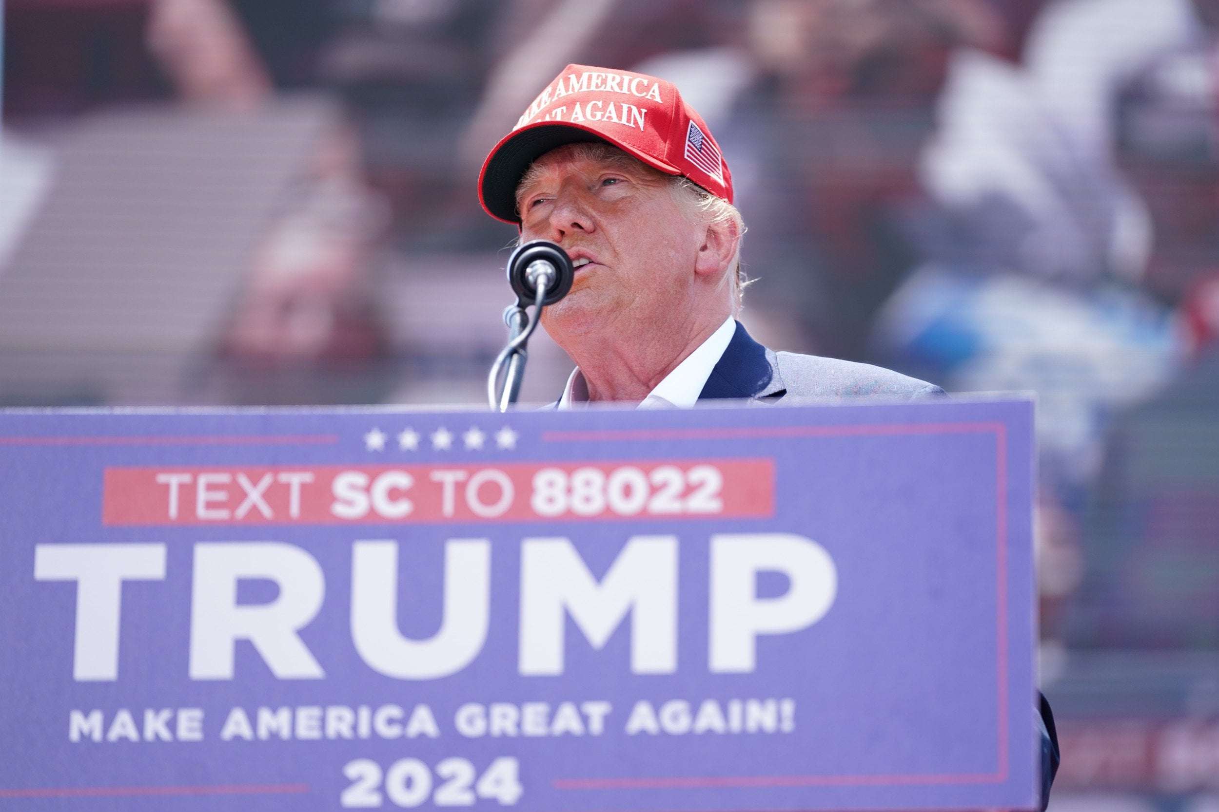 image for Republicans Are Losing Money Because of Trump