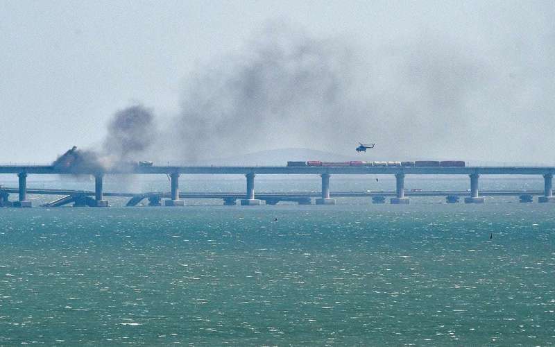 image for Traffic at Kerch Bridge halted amid ‘explosion’