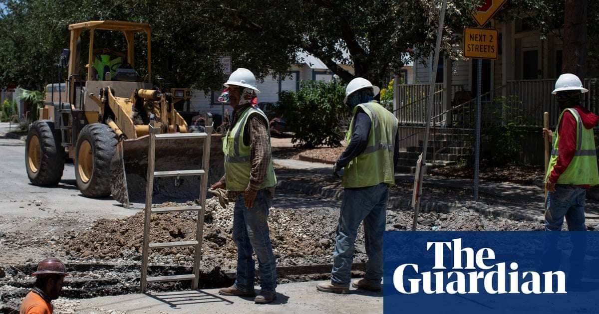 image for Texas worker accused of being on drugs was actually dying of heatstroke