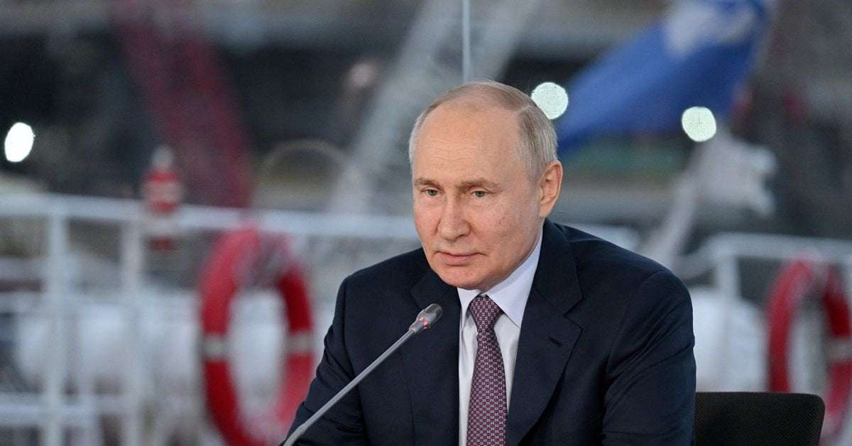 image for Putin tells Poland any aggression against Belarus is attack on Russia