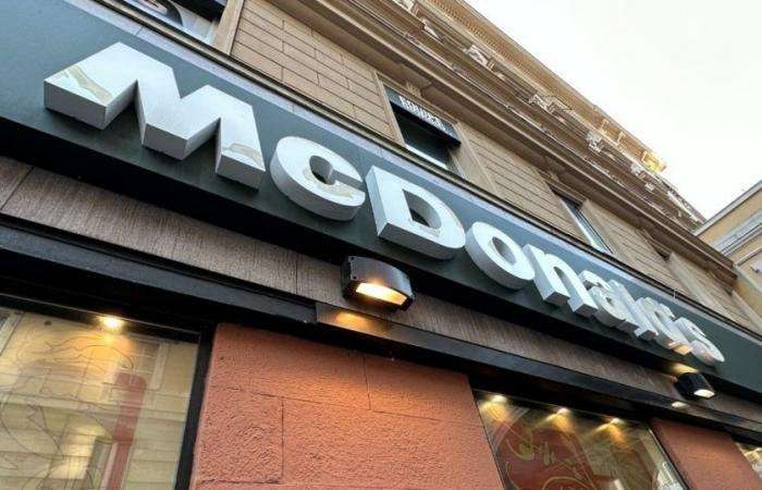 image for McDonald’s workers go on strike in Bari: “Temperatures over 40 degrees and there is no adequate air conditioning in the kitchens”