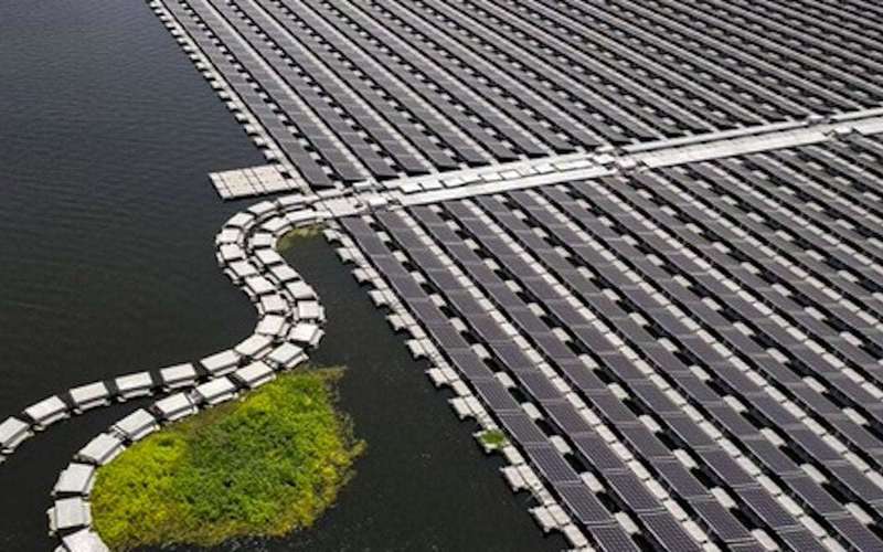 image for Floating Equatorial Solar Panels Could Power 50 Billion Homes
