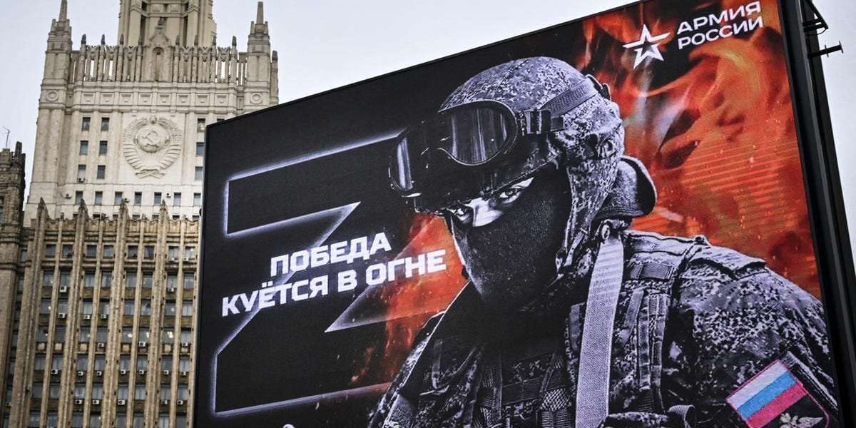 image for The Kremlin won't admit how many soldiers have died in Ukraine, but researchers have now identified 30,000 dead Russians by name
