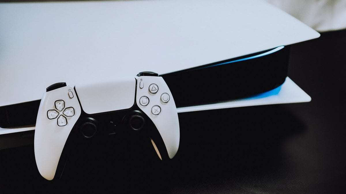 image for PlayStation: Latest Sony Patent Reveals Plans for a Multiplayer Event in Theatres