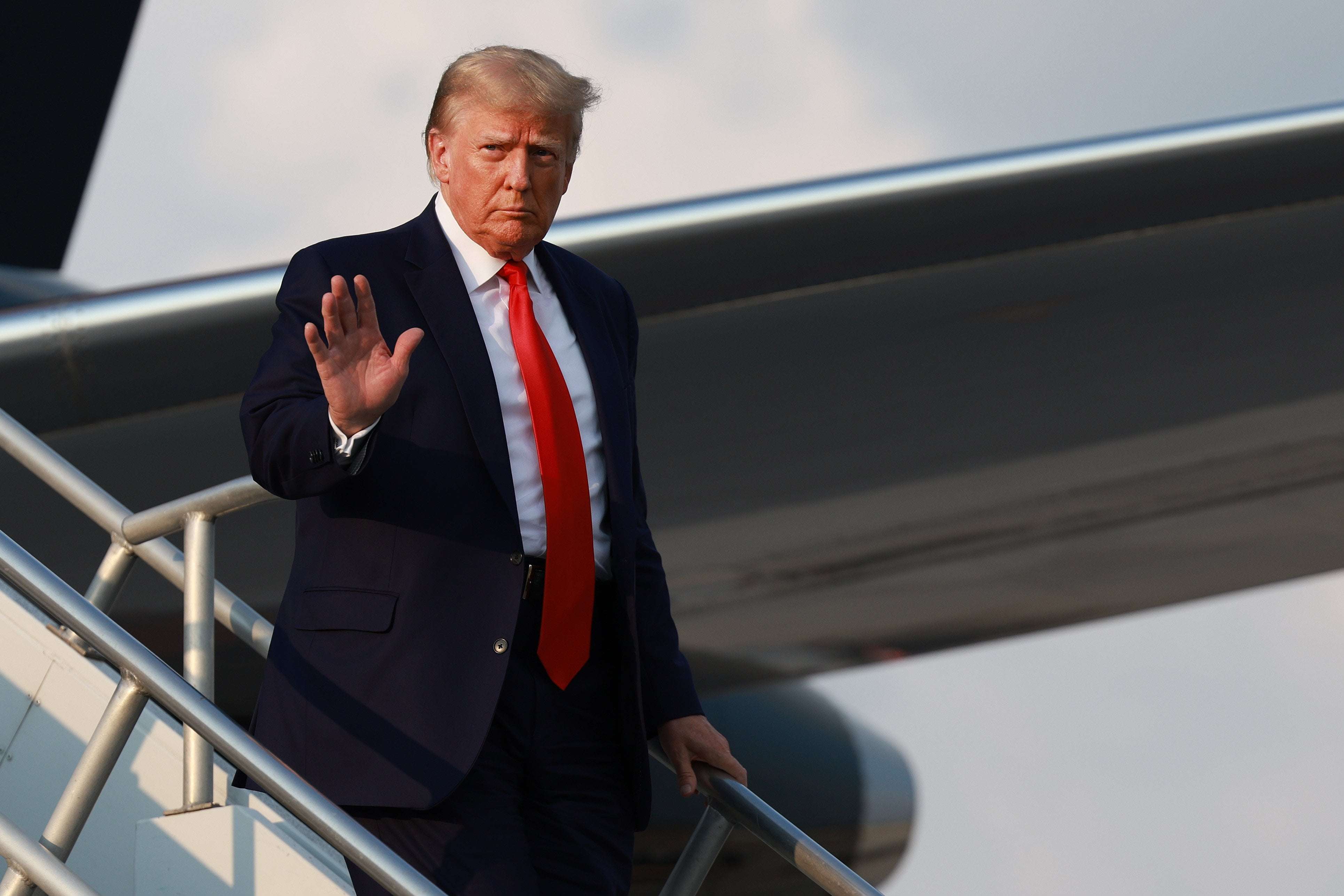 image for Donald Trump Using Bail Bondsman Rings Alarm Bells About His Finances