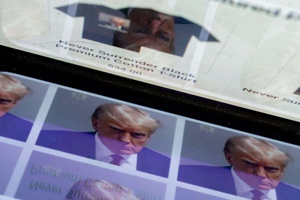 image for Trump has raised millions with his mug shot. Legal experts say it could be a big mistake