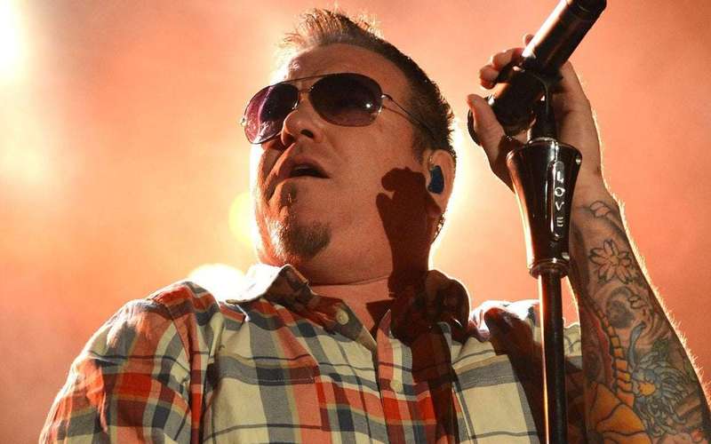 image for Smash Mouth Frontman Steve Harwell Dies at 56