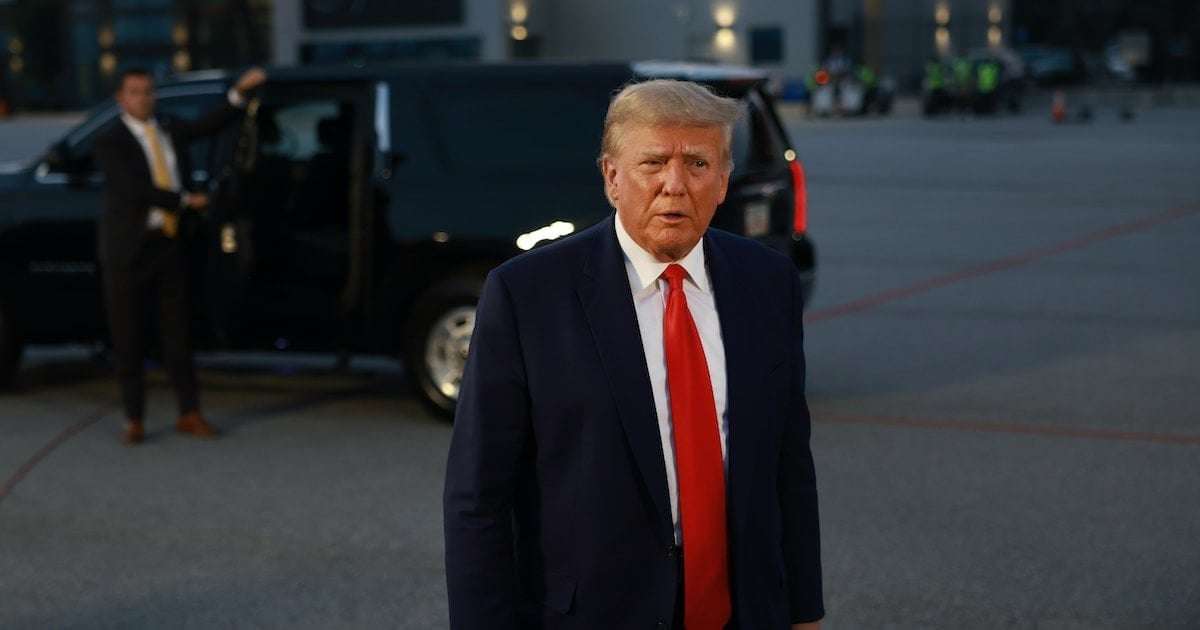 image for Mar-a-Lago Employee Will Now Testify Against Trump in Classified Docs Case
