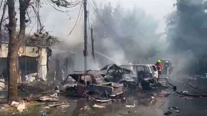 image for Russia hits Kostiantynivka killing at least 16 people